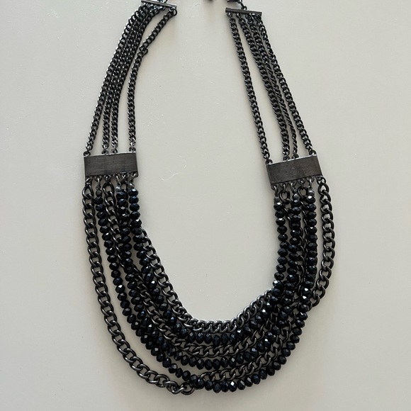 Costume jewelry black layered necklace - Picture 2 of 2